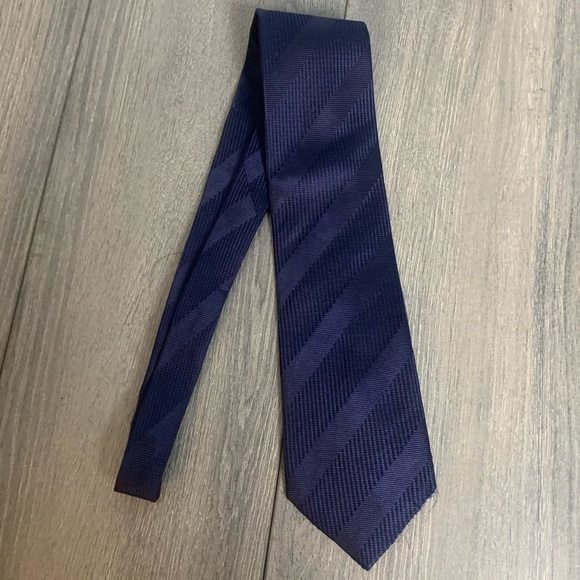 CHARLES WAIN TIE - Picture 3 of 4